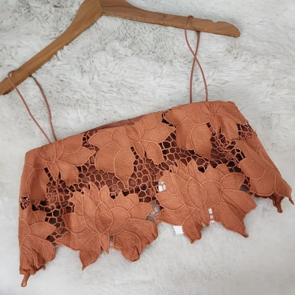 Rumer The Label Tropez Rust Orange Floral Lace Asymmetric Crop Top Medium NWT - Picture 4 of 13